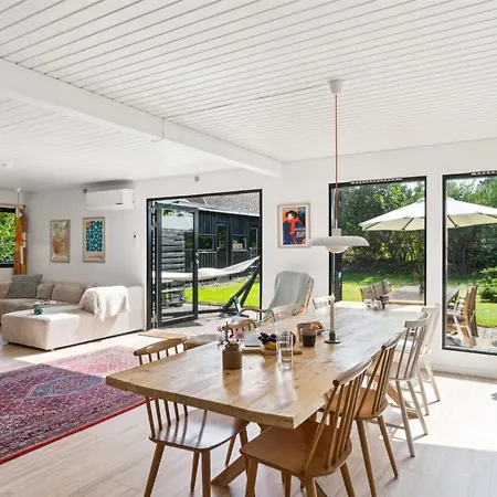 Iolani - 1-3km From The Sea By Interhome Holiday home