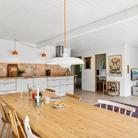 Holiday home Iolani - 1-3km From The Sea By Interhome *
